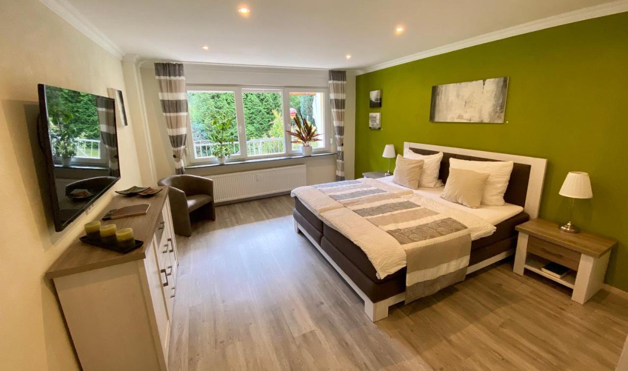 Roosartige Ferien - Ferienwohnung Am Weiherturm Bacharach Esterno foto