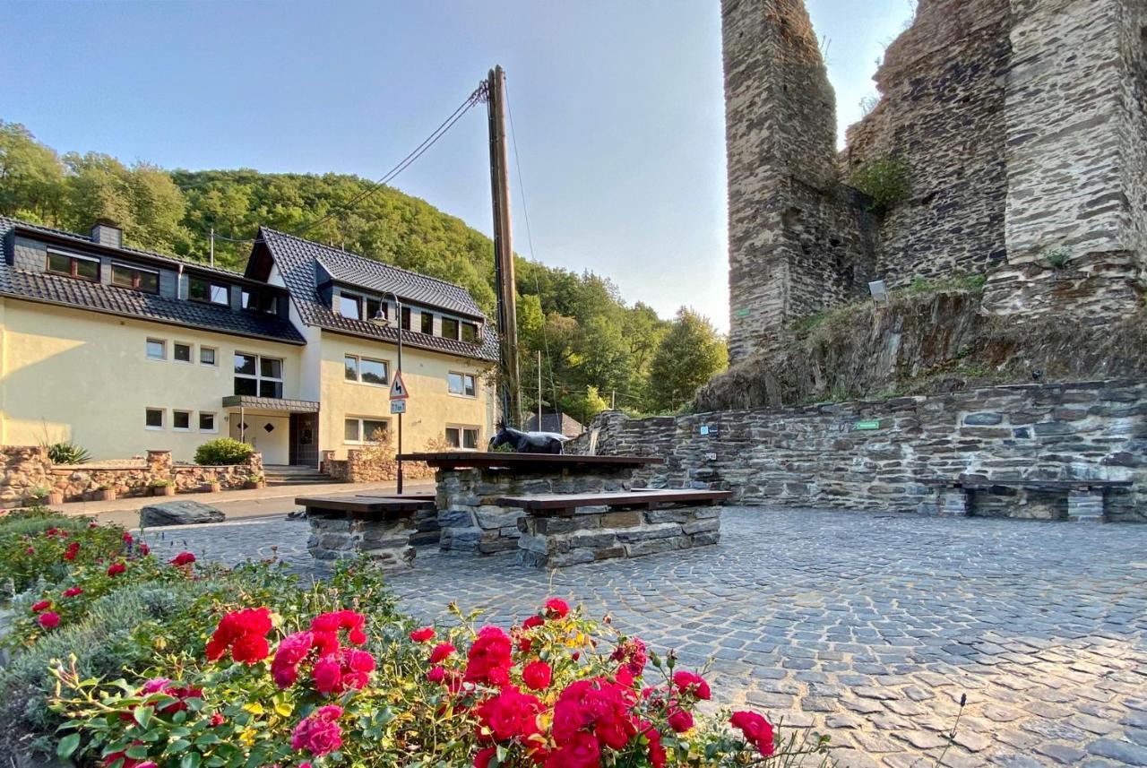 Roosartige Ferien - Ferienwohnung Am Weiherturm Bacharach Esterno foto